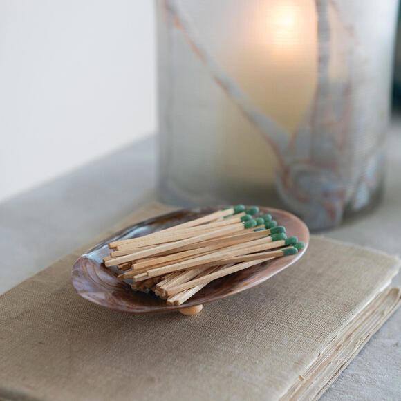 MAG-7"L x 4-1/4"W Decorative Natural Shell Footed Dish (Each One Will Vary) - Picture 3 of 5